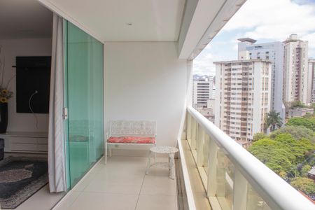 Apartamento para alugar com 117m², 2 quartos e 2 vagas Apartamento para alugar com 117m², 2 quartos e 2 vagasVaranda