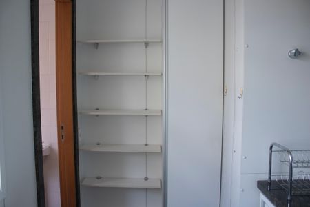 Apartamento para alugar com 117m², 2 quartos e 2 vagas Apartamento para alugar com 117m², 2 quartos e 2 vagasÁrea de Serviço