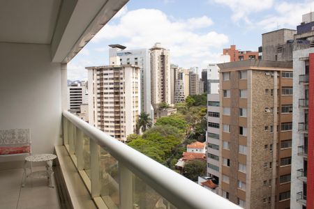 Apartamento para alugar com 117m², 2 quartos e 2 vagas Apartamento para alugar com 117m², 2 quartos e 2 vagasVaranda