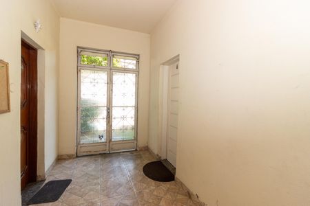 Apartamento para alugar com 360m², 2 quartos e 1 vagaEntrada