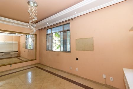 Sala de apartamento para alugar com 2 quartos, 360m² em Jardim Sulacap, Rio de Janeiro