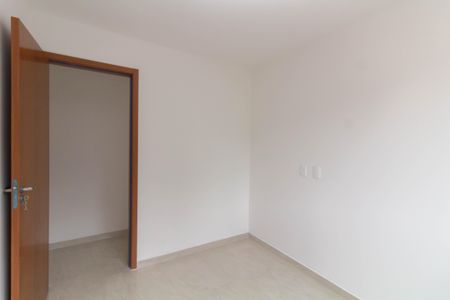 Quarto 2 de apartamento para alugar com 2 quartos, 40m² em Colônia (zona Leste), São Paulo
