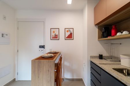 Cozinha de apartamento à venda com 1 quarto, 21m² em Perdizes, São Paulo
