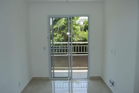 Sala/Cozinha de apartamento para alugar com 2 quartos, 58m² em Jardim Belizário, Cotia