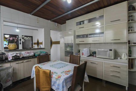 Casa à venda com 150m², 2 quartos e 3 vagasCozinha