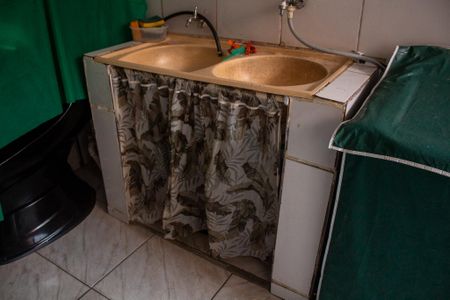 Casa à venda com 90m², 3 quartos e 1 vagaÁrea de Serviço