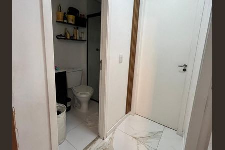 Corredor de apartamento à venda com 2 quartos, 60m² em Vila Ema, São Paulo