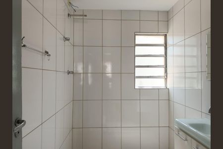 Casa à venda com 80m², 2 quartos e sem vaga Casa à venda com 80m², 2 quartos e sem vagaBanheiro