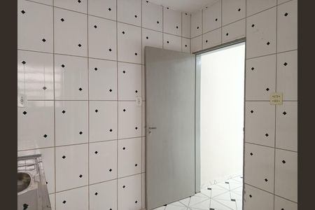 Casa à venda com 80m², 2 quartos e sem vaga Casa à venda com 80m², 2 quartos e sem vagaCozinha