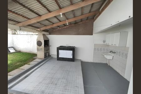 Quintal de casa para alugar com 2 quartos, 59m² em Vera Cruz, Belo Horizonte