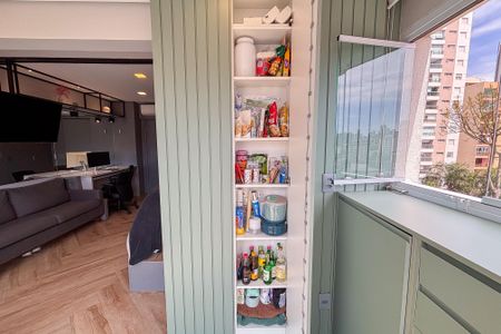 Studio à venda com 32m², 1 quarto e 1 vaga Studio à venda com 32m², 1 quarto e 1 vagaStudio