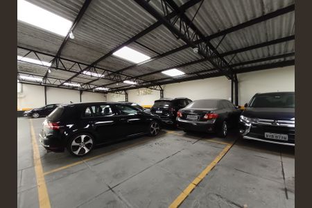 Apartamento à venda com 210m², 3 quartos e 2 vagas Apartamento à venda com 210m², 3 quartos e 2 vagasGaragem