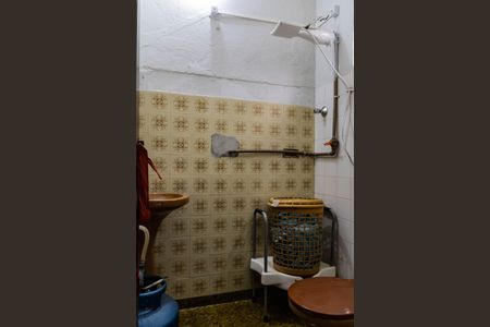 Casa à venda com 600m², 3 quartos e 2 vagasBanheiro de serviço