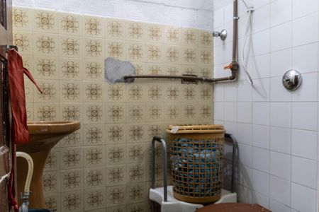 Casa à venda com 600m², 3 quartos e 2 vagasBanheiro de serviço