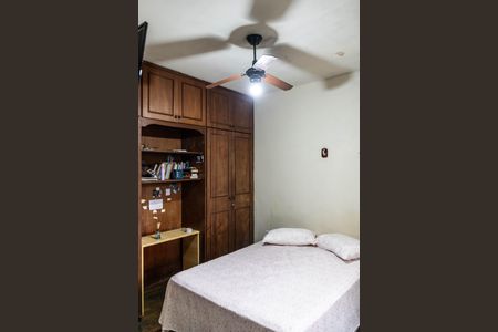 Casa à venda com 600m², 3 quartos e 2 vagasQuarto 2