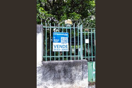 Casa à venda com 600m², 3 quartos e 2 vagasPlaquinha