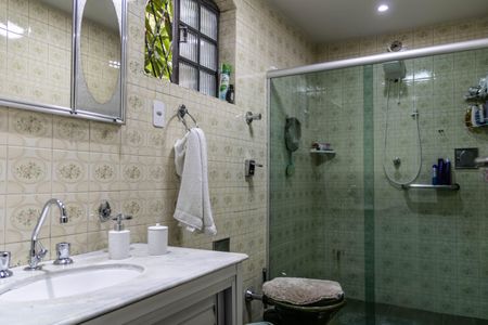 Casa à venda com 600m², 3 quartos e 2 vagasBanheiro Social