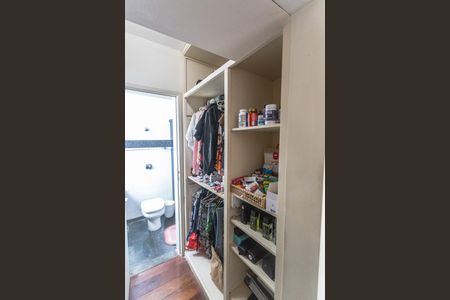 Apartamento à venda com 145m², 4 quartos e 2 vagasCloset da Suíte