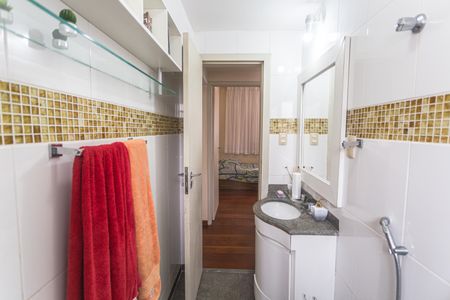 Apartamento à venda com 145m², 4 quartos e 2 vagasBanheiro Social