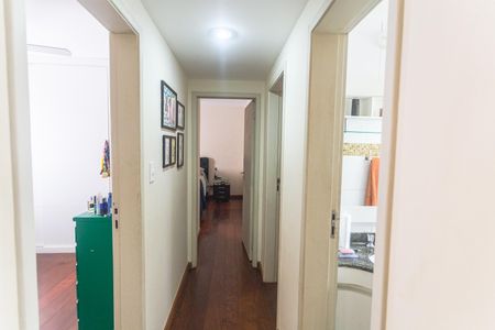 Apartamento à venda com 145m², 4 quartos e 2 vagasCorredor