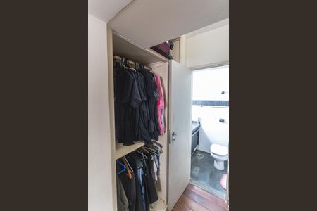 Apartamento à venda com 145m², 4 quartos e 2 vagasCloset da Suíte