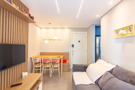 Sala de apartamento à venda com 2 quartos, 48m² em Padroeira, Osasco