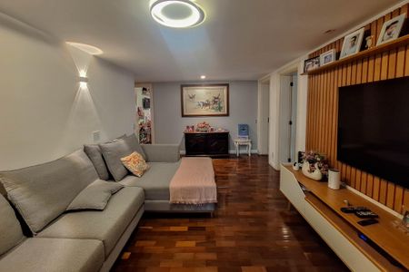 Apartamento à venda com 500m², 4 quartos e 4 vagas Apartamento à venda com 500m², 4 quartos e 4 vagasSala 2