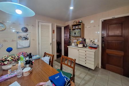 Apartamento à venda com 500m², 4 quartos e 4 vagas Apartamento à venda com 500m², 4 quartos e 4 vagasCozinha