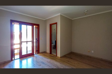 Casa à venda com 195m², 3 quartos e 2 vagasSuíte