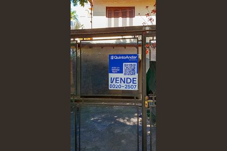 Casa à venda com 195m², 3 quartos e 2 vagasPlaca