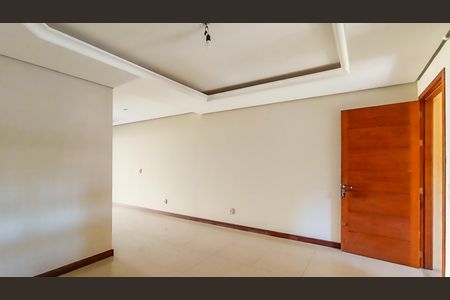 Casa à venda com 195m², 3 quartos e 2 vagasSala