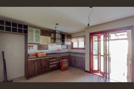 Casa à venda com 195m², 3 quartos e 2 vagasCozinha