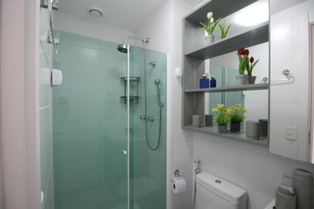 Apartamento à venda com 66m², 2 quartos e 1 vagaBanheiro Social