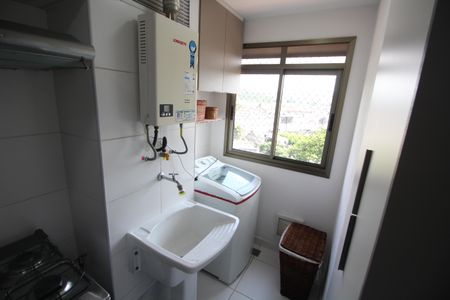 Apartamento à venda com 66m², 2 quartos e 1 vagaÁrea de Serviço