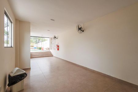 Apartamento para alugar com 69m², 2 quartos e 1 vagaÁrea comum - Salão de festas