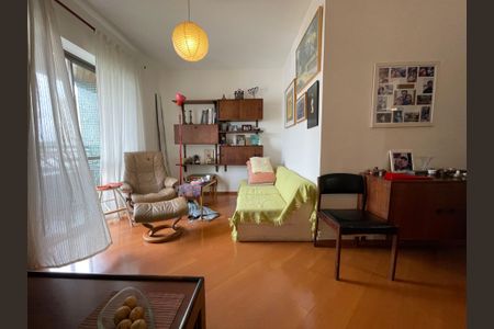 Apartamento à venda com 75m², 2 quartos e 1 vagaSala