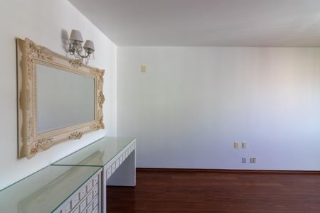 Apartamento à venda com 230m², 2 quartos e 3 vagas Apartamento à venda com 230m², 2 quartos e 3 vagasSuíte