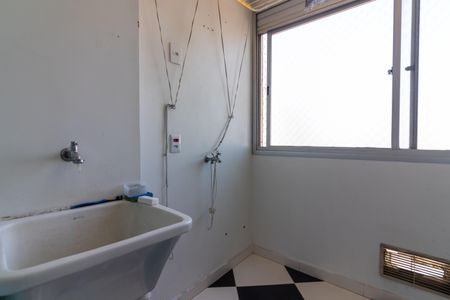 Apartamento à venda com 230m², 2 quartos e 3 vagas Apartamento à venda com 230m², 2 quartos e 3 vagasÁrea de Serviço