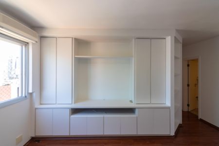 Apartamento à venda com 230m², 2 quartos e 3 vagas Apartamento à venda com 230m², 2 quartos e 3 vagasSuíte