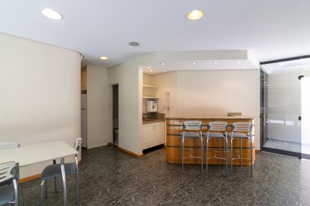 Apartamento à venda com 230m², 2 quartos e 3 vagas Apartamento à venda com 230m², 2 quartos e 3 vagasÁrea comum - Salão de festas