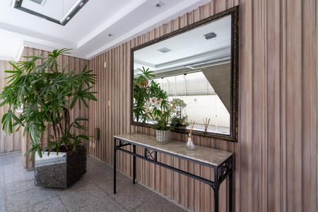 Apartamento à venda com 230m², 2 quartos e 3 vagas Apartamento à venda com 230m², 2 quartos e 3 vagasHall de entrada