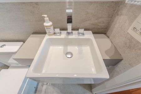 Apartamento à venda com 54m², 1 quarto e 1 vagaBanheiro