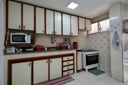 Apartamento à venda com 133m², 2 quartos e 1 vaga Apartamento à venda com 133m², 2 quartos e 1 vagaCozinha