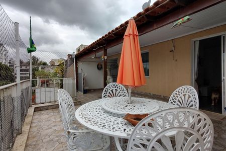 Apartamento à venda com 133m², 2 quartos e 1 vaga Apartamento à venda com 133m², 2 quartos e 1 vagaCobertura