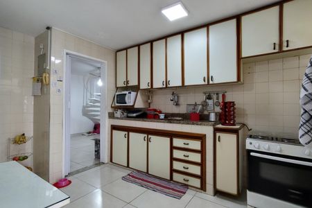 Apartamento à venda com 133m², 2 quartos e 1 vaga Apartamento à venda com 133m², 2 quartos e 1 vagaCozinha