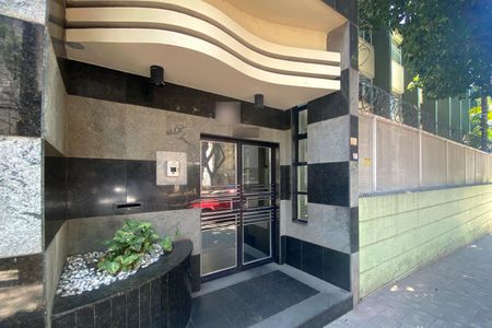 Apartamento à venda com 110m², 3 quartos e 1 vagaFachada