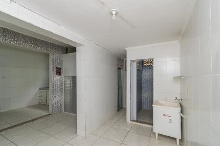 Casa à venda com 200m², 4 quartos e 1 vagaÁrea de Serviço