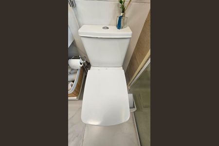 Banheiro de apartamento à venda com 2 quartos, 85m² em Jardim da Gloria, São Paulo