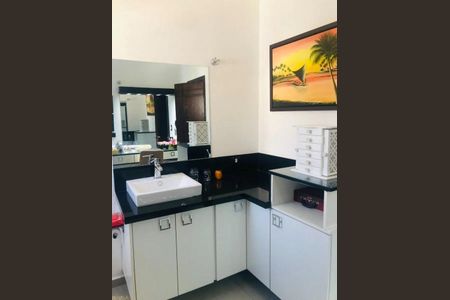 Casa à venda com 180m², 3 quartos e 2 vagas