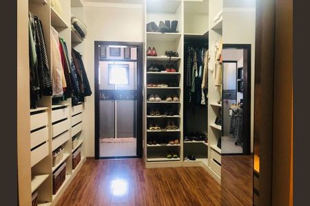 Casa à venda com 180m², 3 quartos e 2 vagas